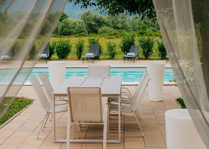 Laguna Royale Concept