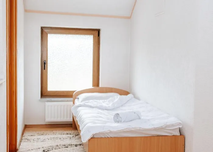 Laguna Royale Concept *