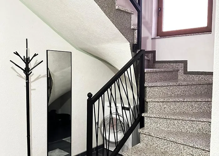 Laguna Royale Concept