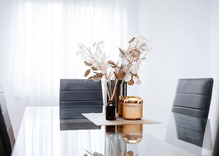 Laguna Royale Concept